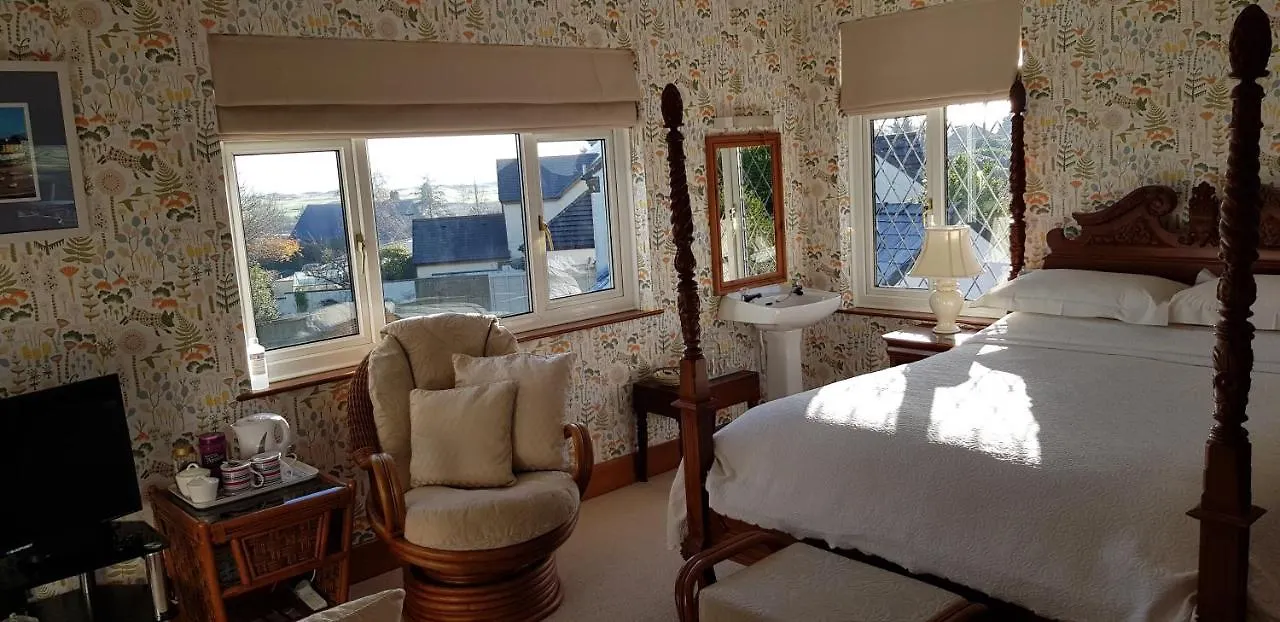 Wychwood House 2*