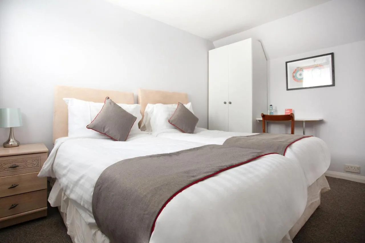 Oyo Timothy's Hotel