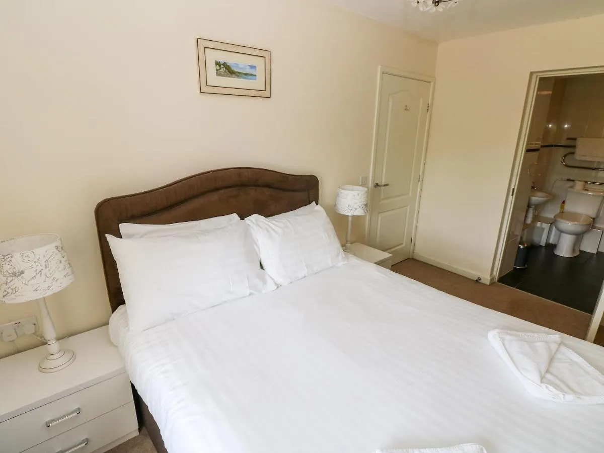 Holiday home The Farm House Tenby