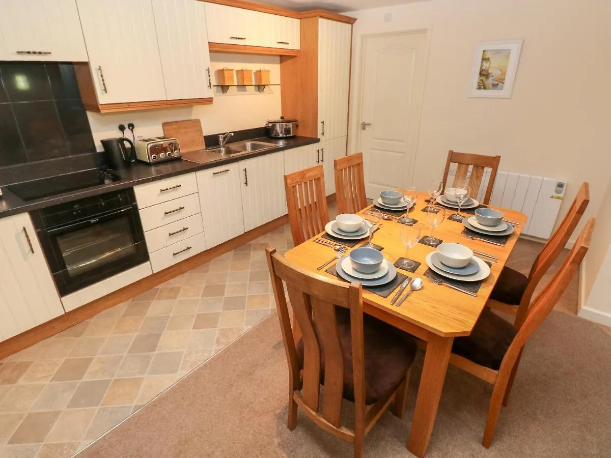 The Farm House * Tenby
