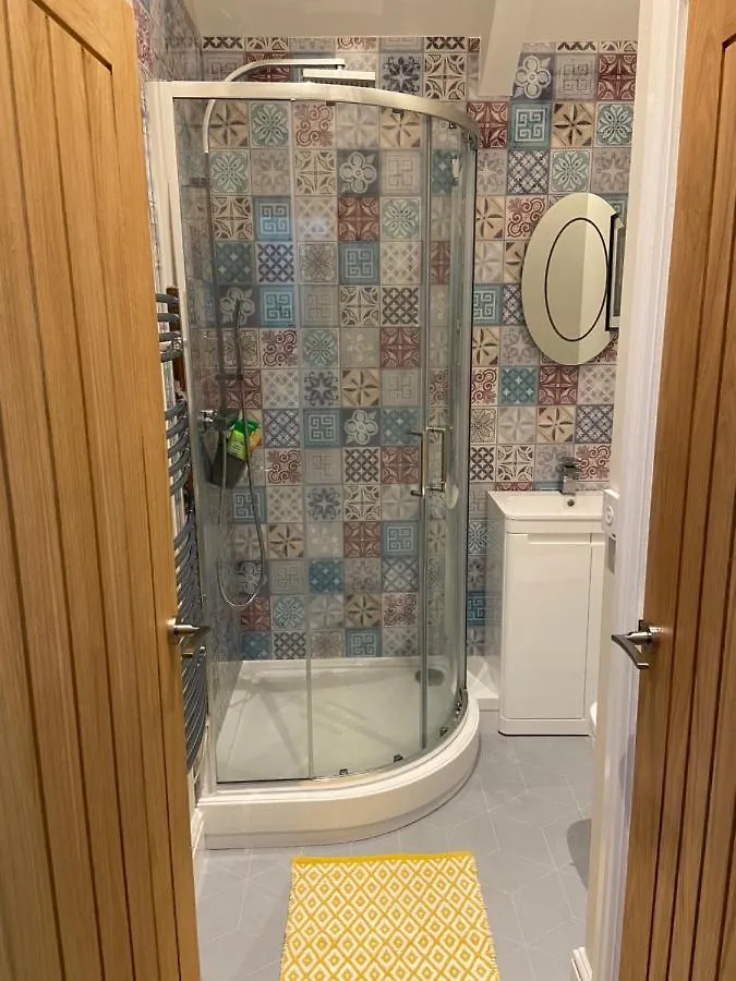 Stylish Apartment, Great Location, Parking Apartment