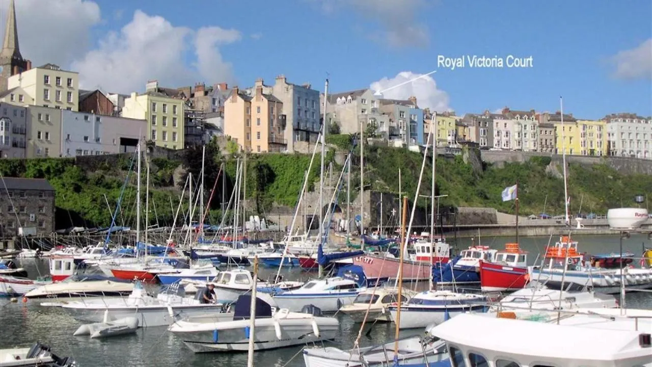Royal Victoria Crt 6 Holiday home *