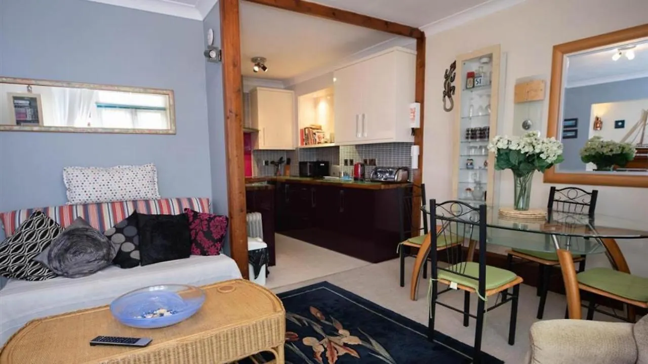 Tredegar House Flat 4 Apartment Tenby