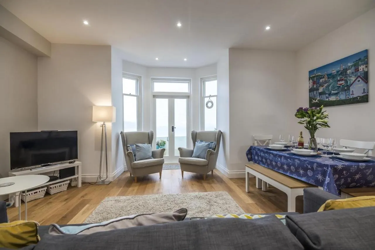 Sea Legs - 2 Bedroom - Windsor House - * United Kingdom
