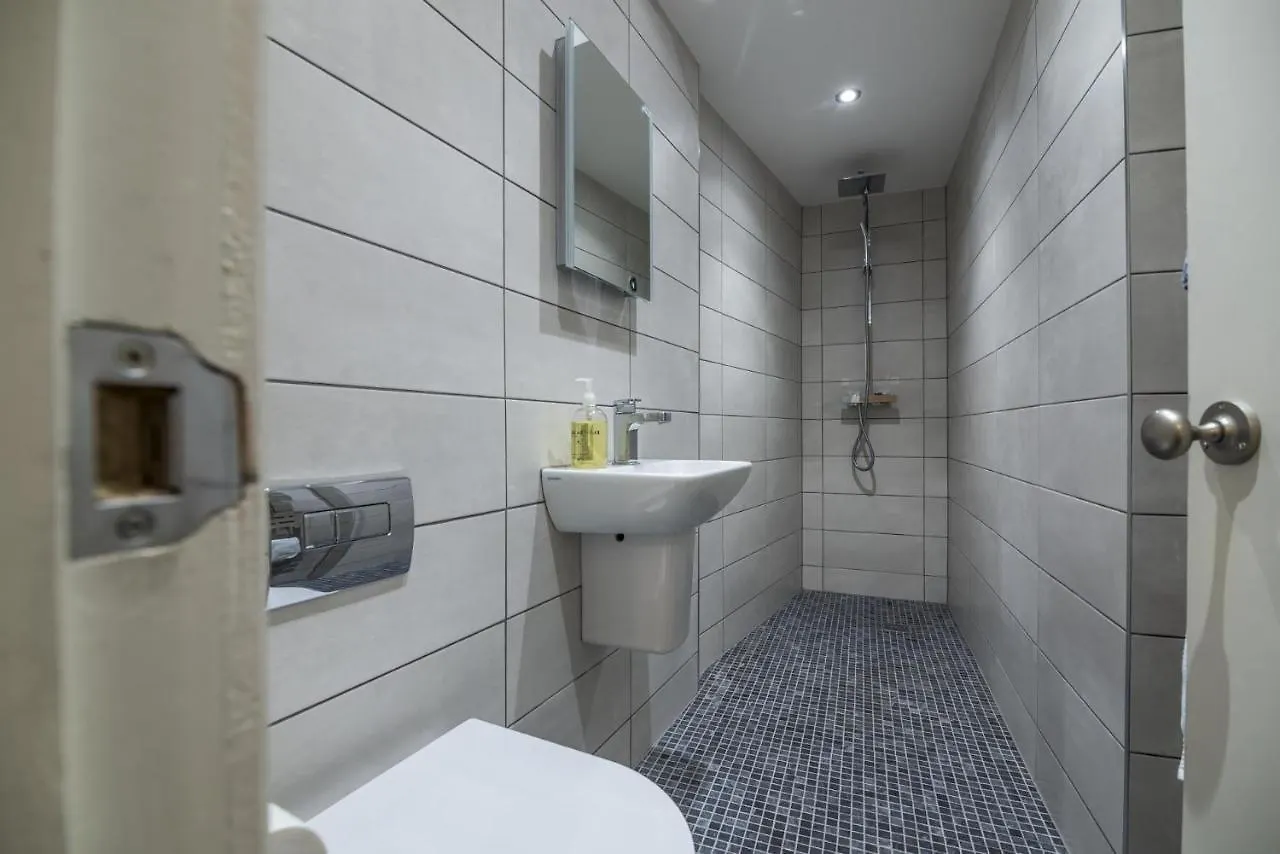 Appartement Sea Legs - 2 Bedroom - Windsor House - *