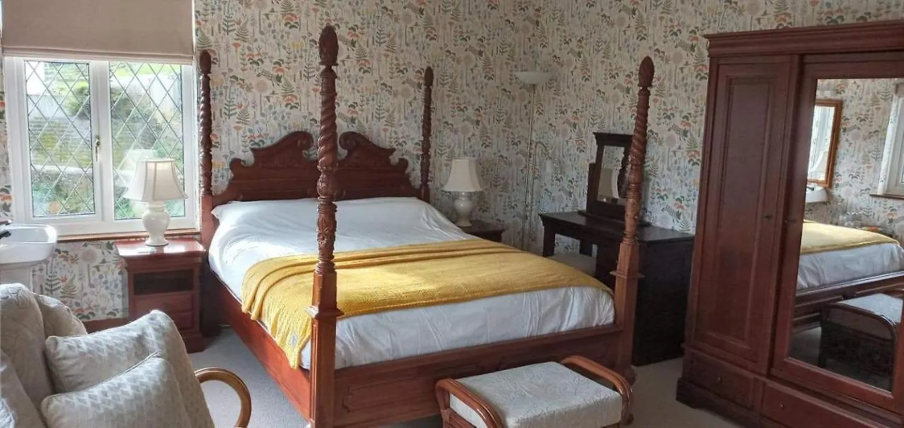 Wychwood House Bed & Breakfast 2*