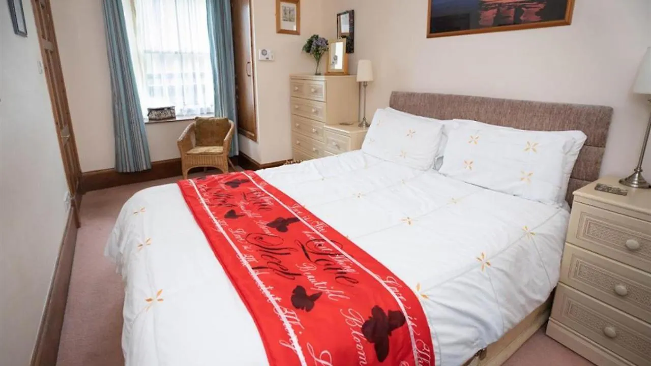 Tredegar House Flat 4 Apartment