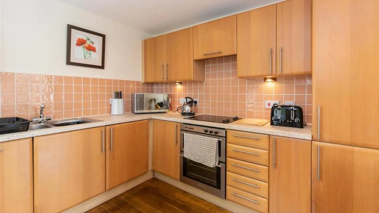 Bryn Y Mor 23 Caldey House Holiday home