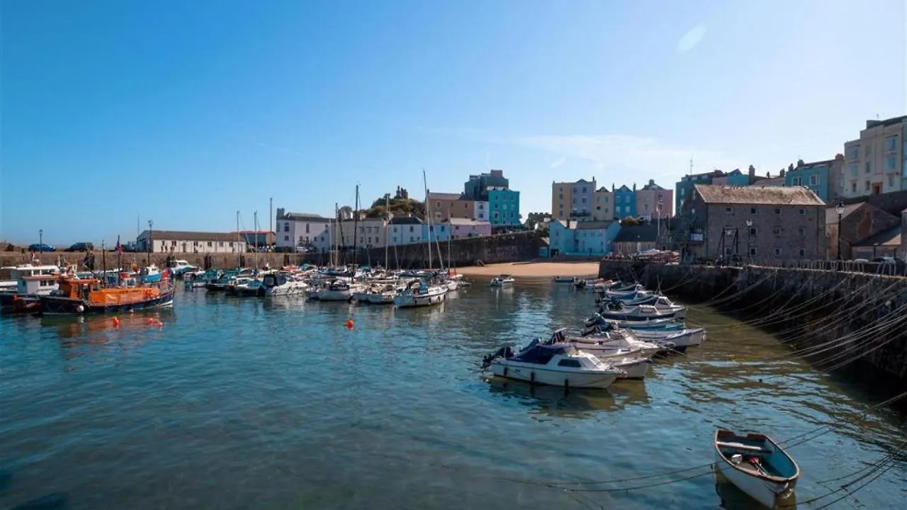 Holiday home Bryn Y Mor 23 Caldey House *
