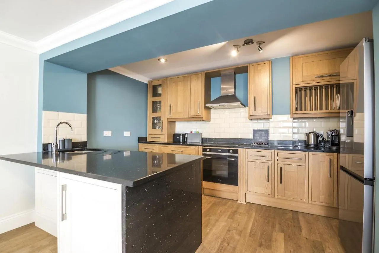 Bryn Y Mor - 2 Bedroom - Apartment *