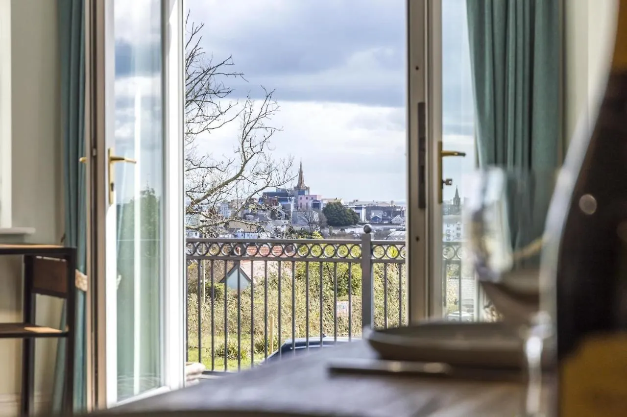 Bryn Y Mor - 2 Bedroom - Apartment *