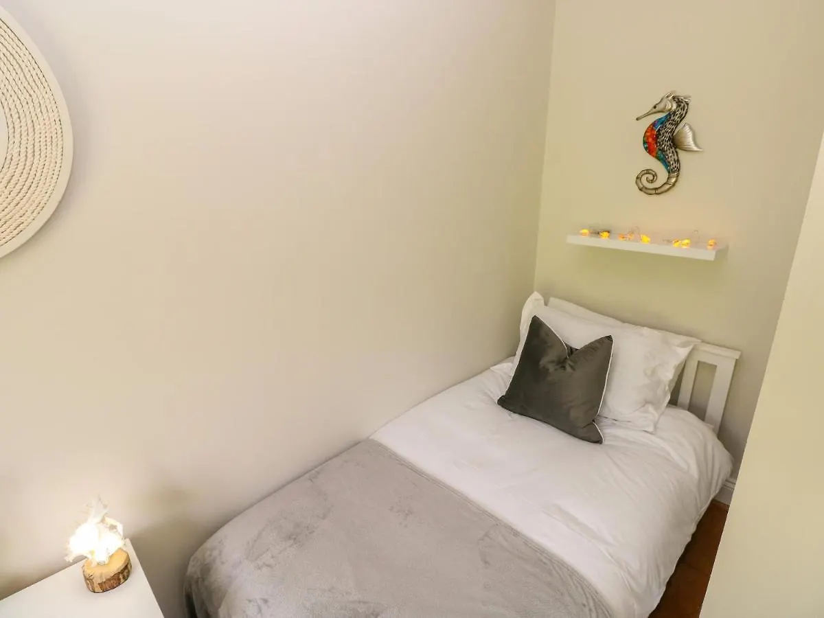 Seashells Apartment *