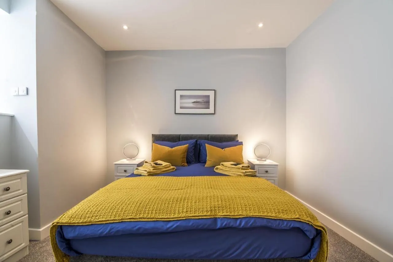 Tipyn O Haul - 1 Bedroom - Apartment Tenby