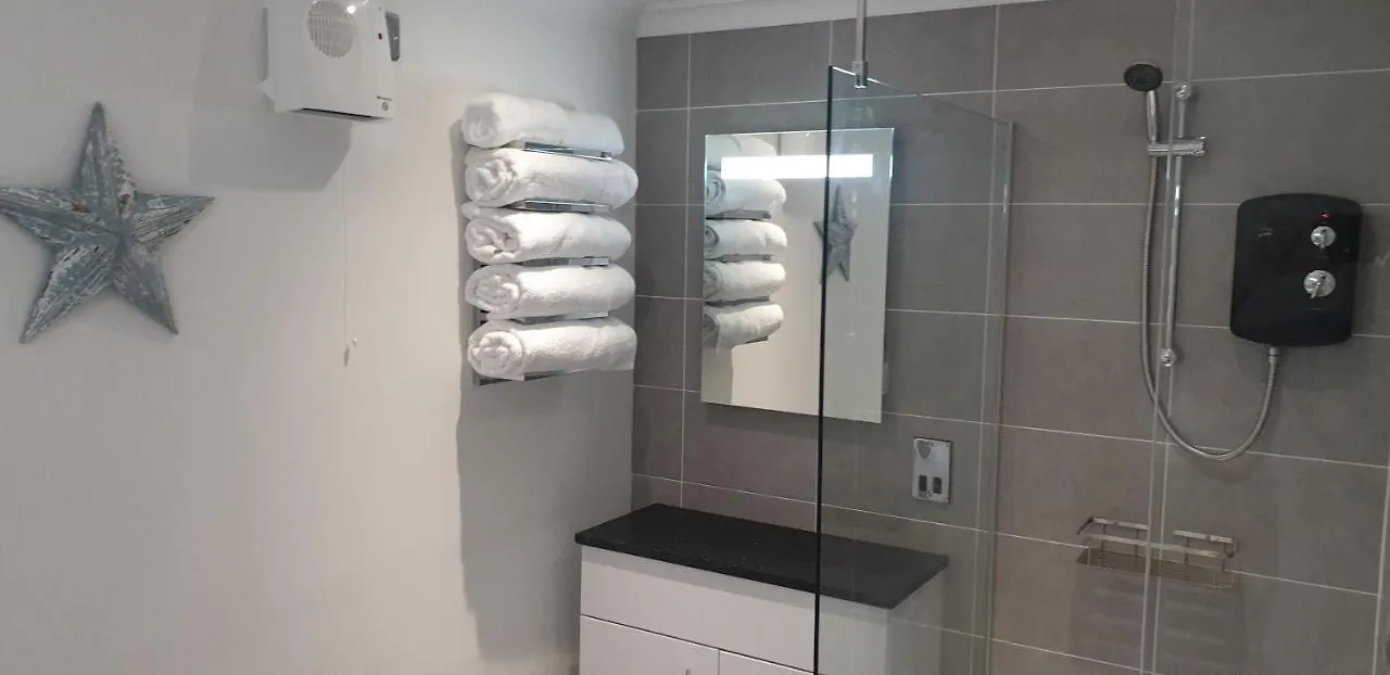Glentworth Apartment Tenby
