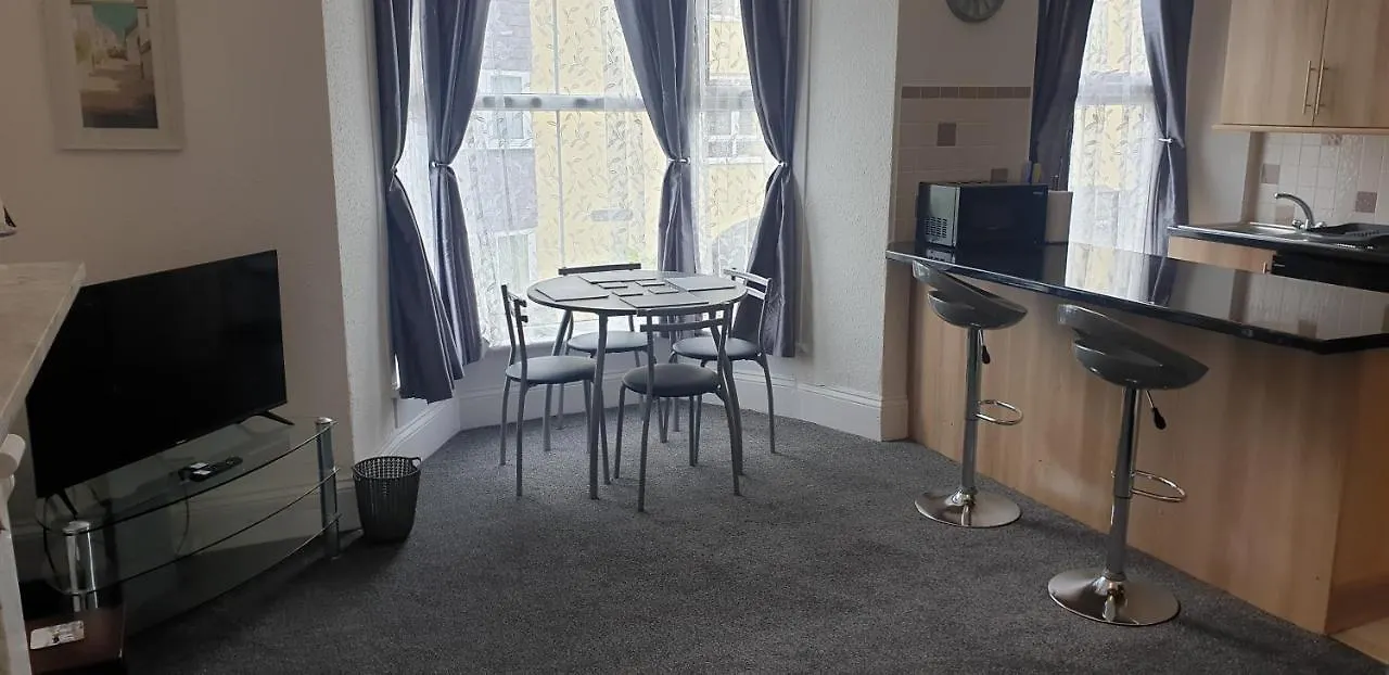 Glentworth Apartment