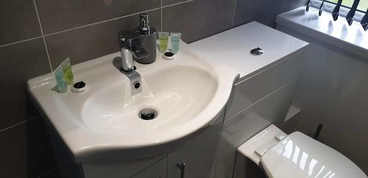 Glentworth Apartment *