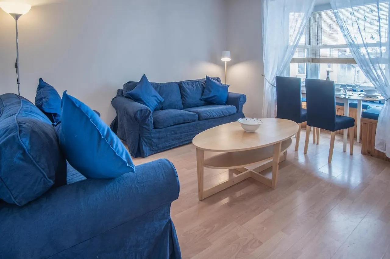 Starfish - 2 Bedroom - Apartment Tenby