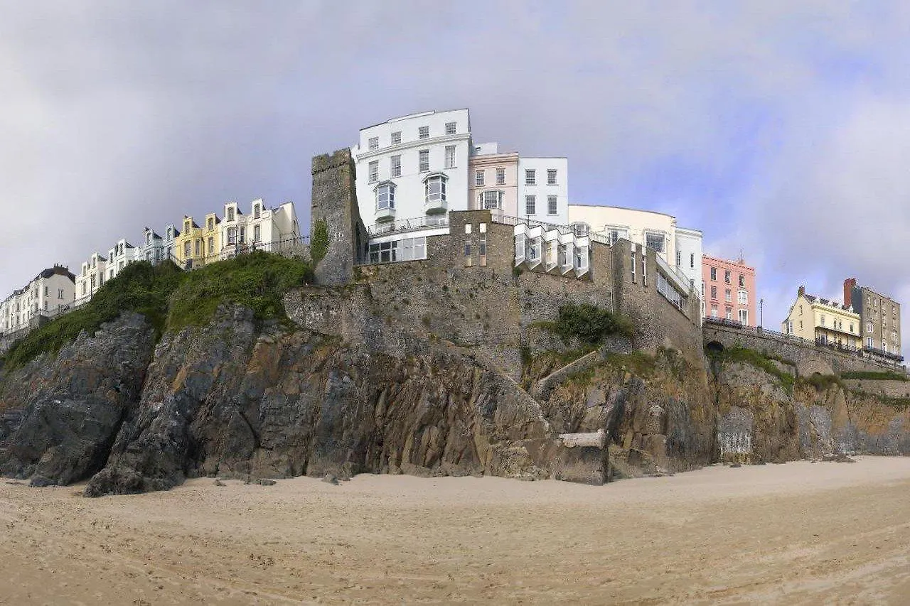 Imperial 3* Tenby