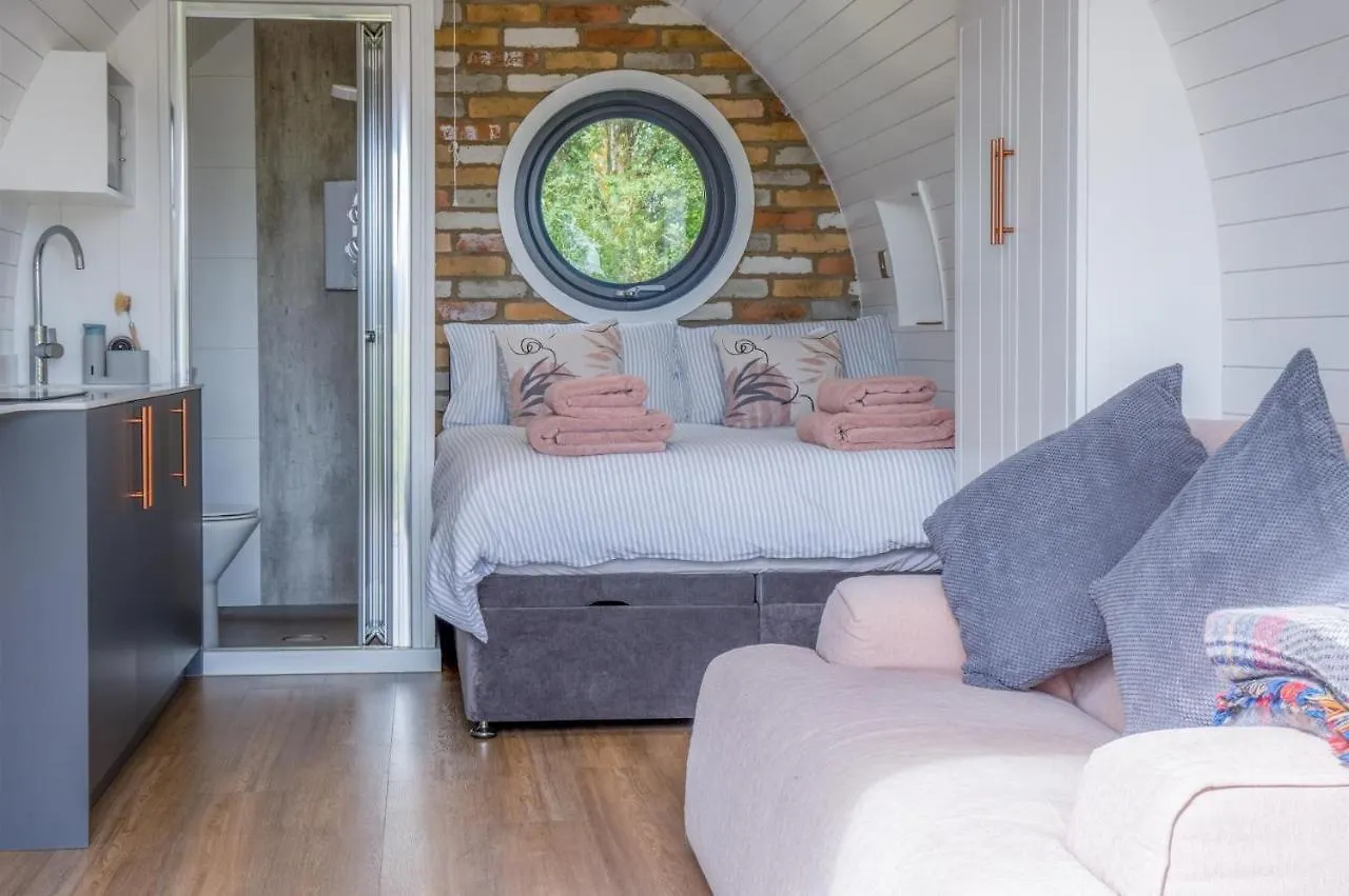 Apartment Hideaway - 1 Bedroom Pod - St Florence *