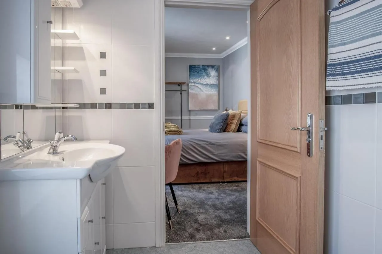 Judith's View - 3 Bedroom -
