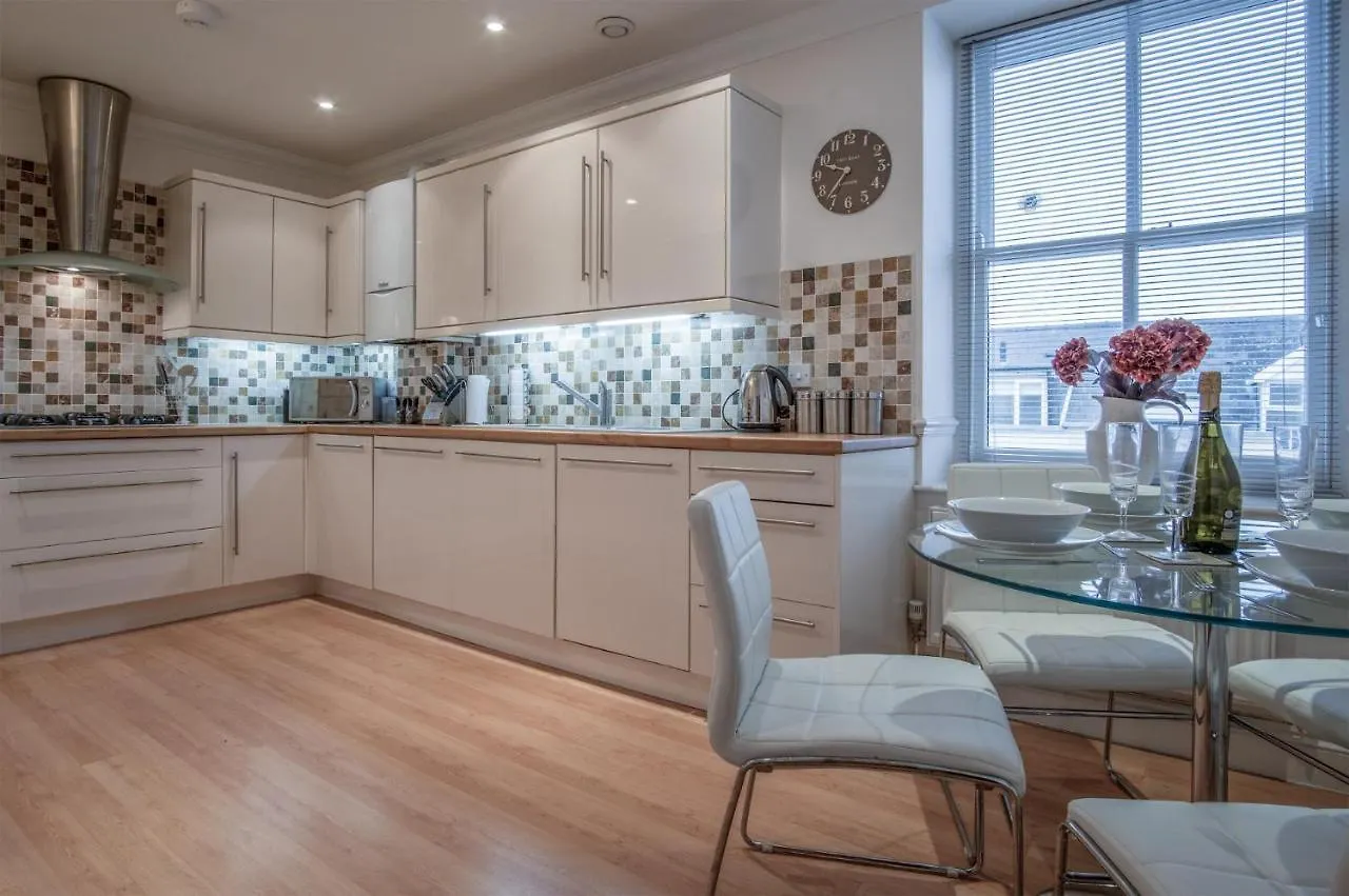 South View - 2 Bedroom - Apartment