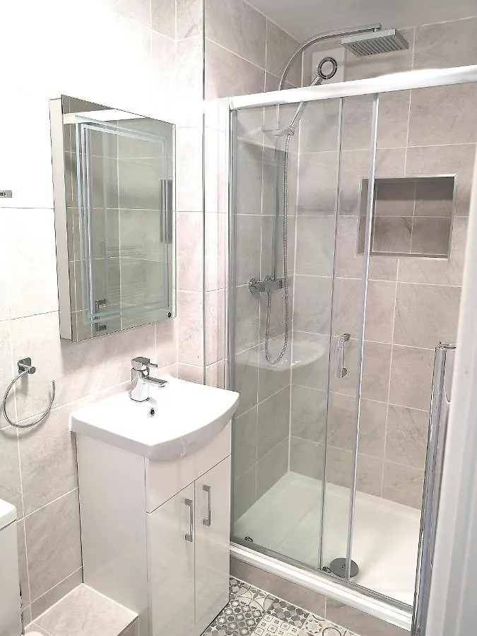 Affittacamere Ivy Bank Guest House, *
