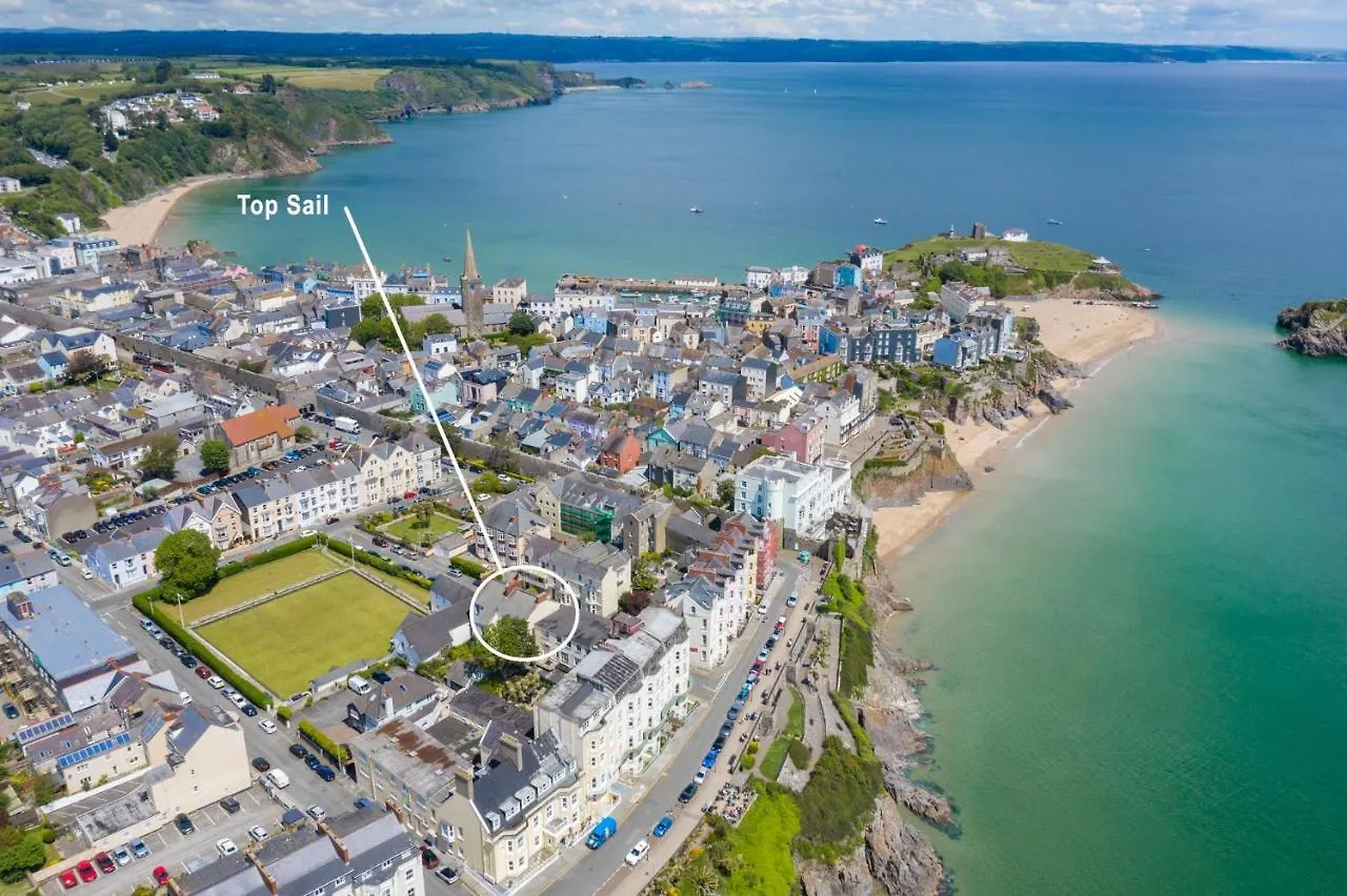 Sail - Beautiful Apartment, Minutes Walk To And Town Centre Apartment Tenby