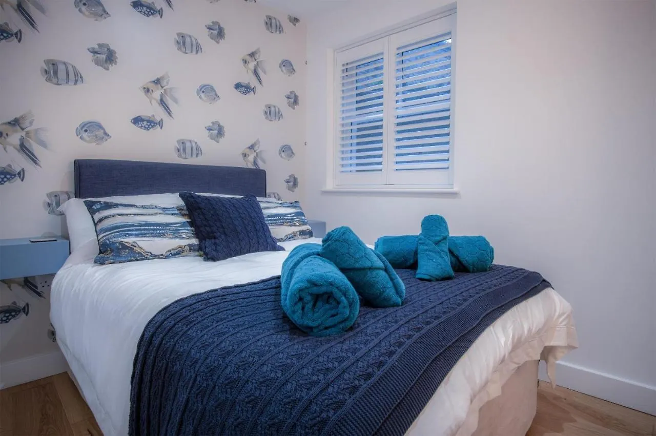 Apartment Midnight - 2 Bedroom Apartment - Tenby Tenby