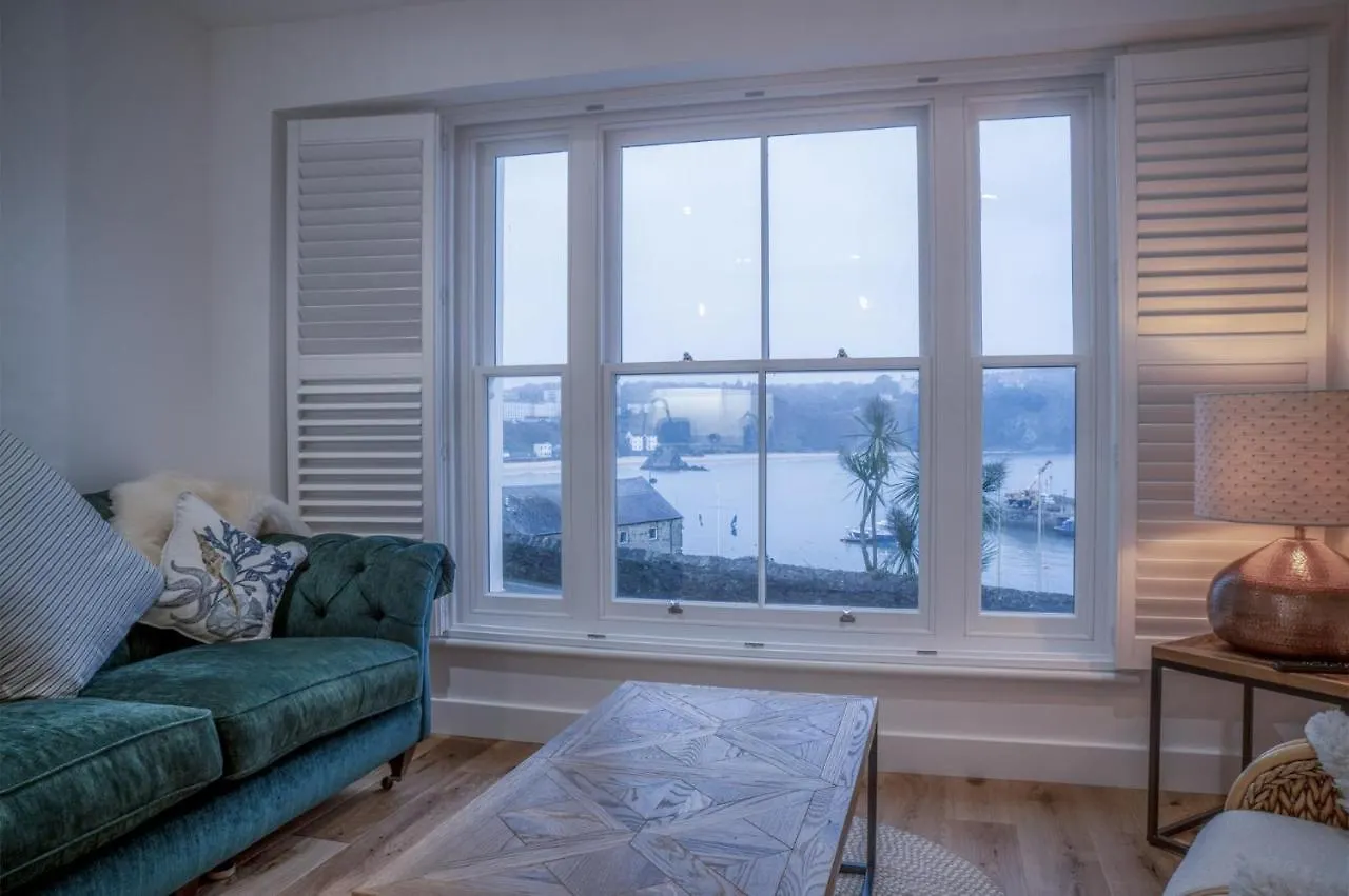 Midnight - 2 Bedroom Apartment - Tenby