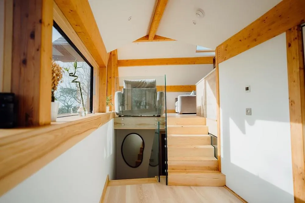 Beavers Lodge. Luxury With Hot Tub