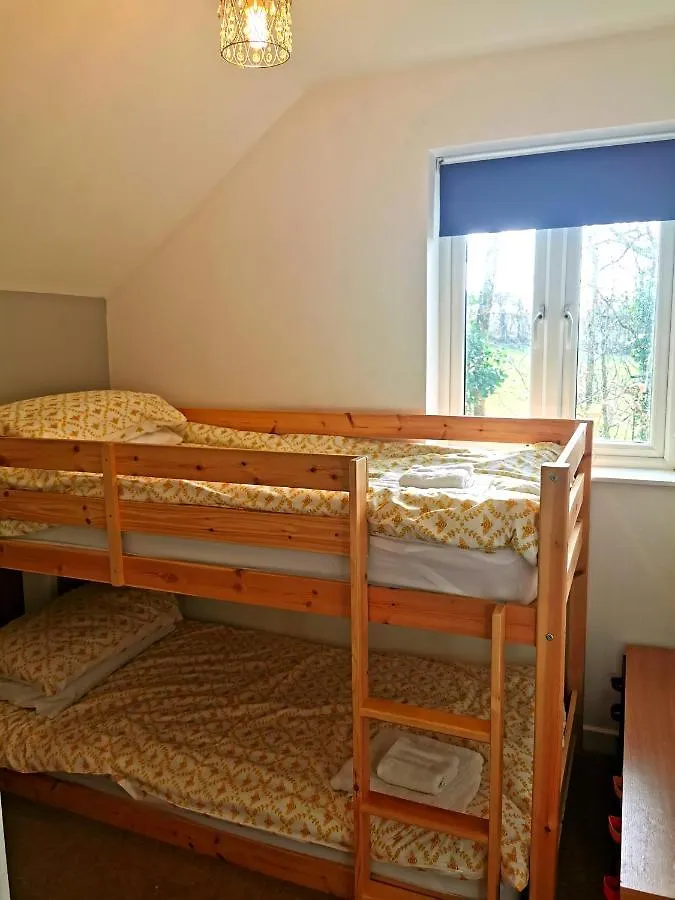 Apartman Sunflower Apartment, Family Near In Pembrokeshire *