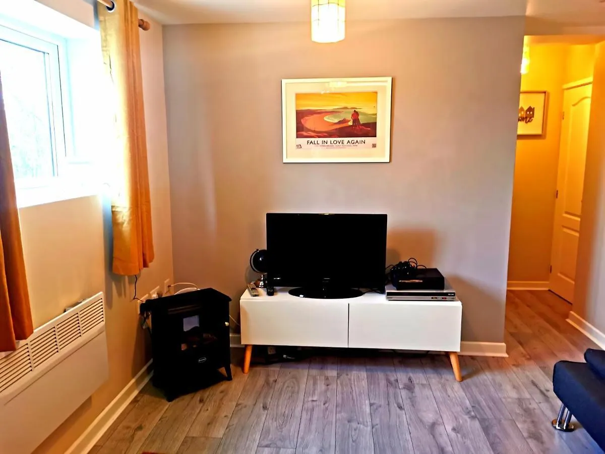 Sunflower Apartment, Family Near In Pembrokeshire Apartman Tenby