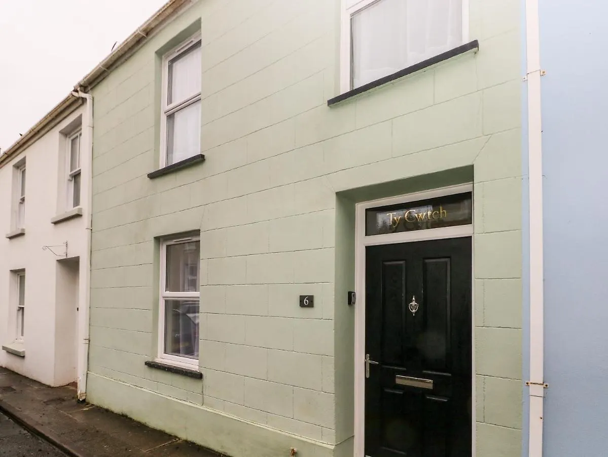 Ty Cwtch Tenby