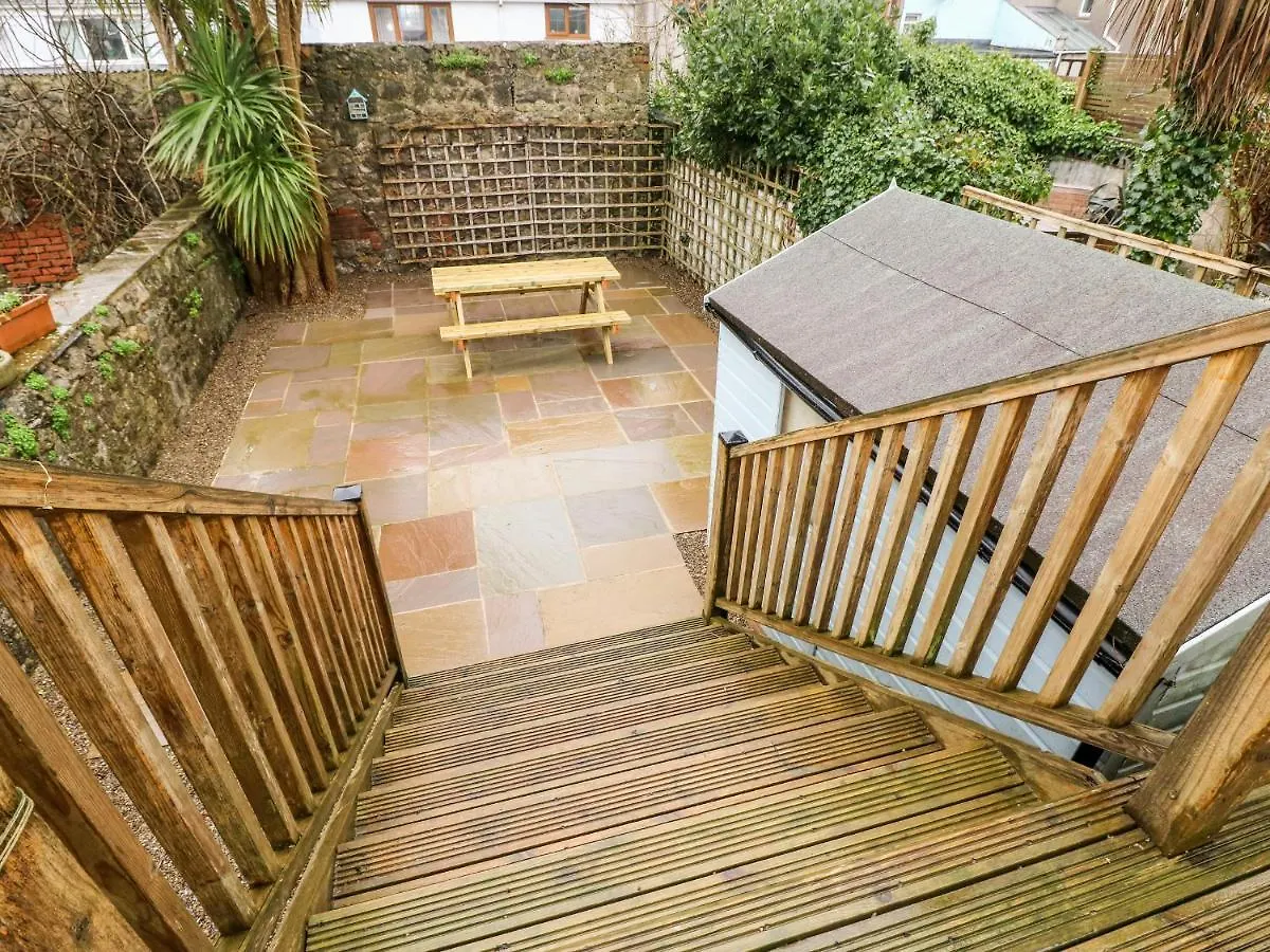Ty Cwtch Holiday home
