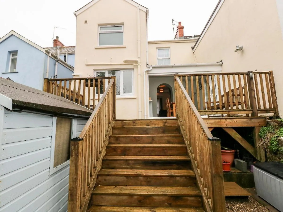 Ty Cwtch Holiday home *