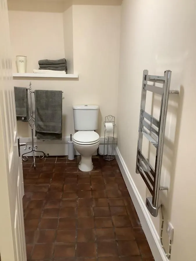 1 - Bed Ground Floor Apartment Tenby
