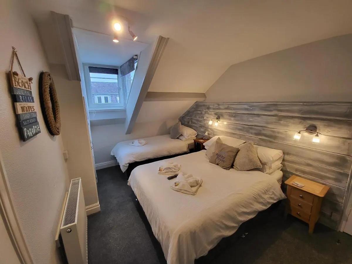 Ashby House 3* Tenby