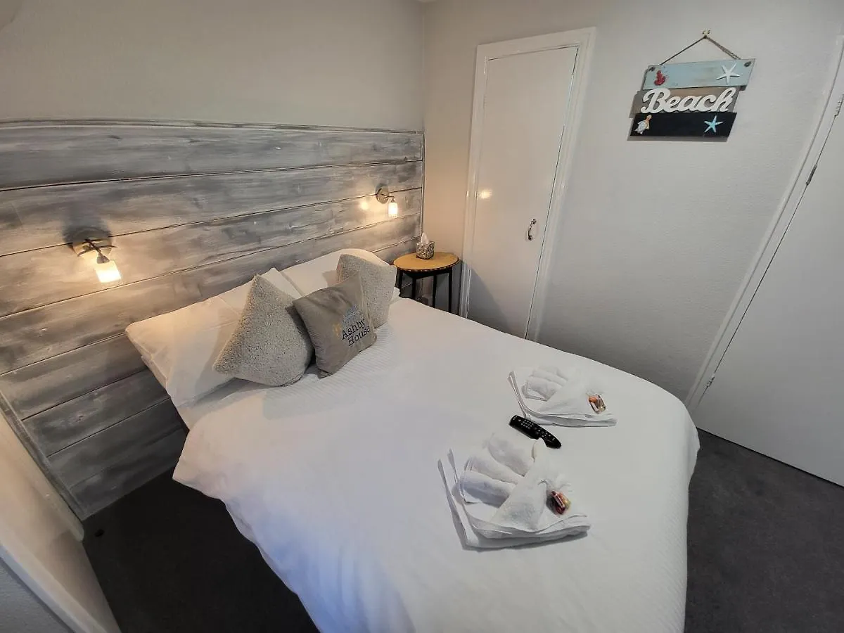 Ashby House 3* Tenby