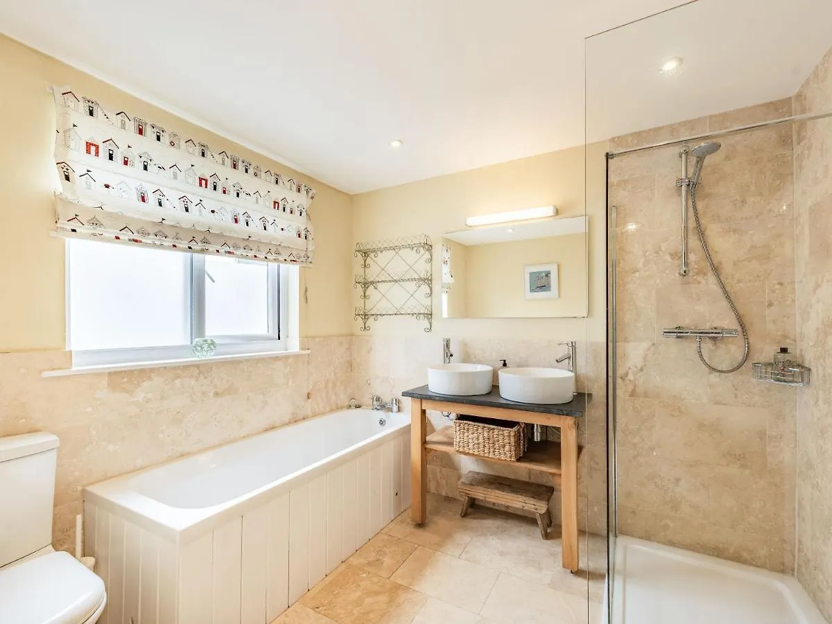 Holiday home Barafundle House Tenby