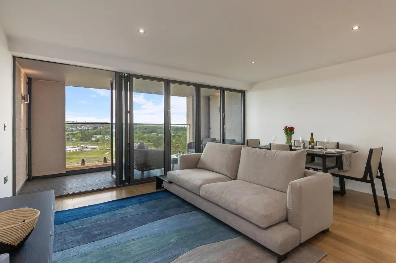 10 Waterstone House - Luxury With Sea Views Apartment Tenby