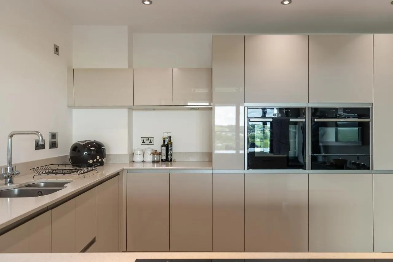 10 Waterstone House - Luxury With Sea Views