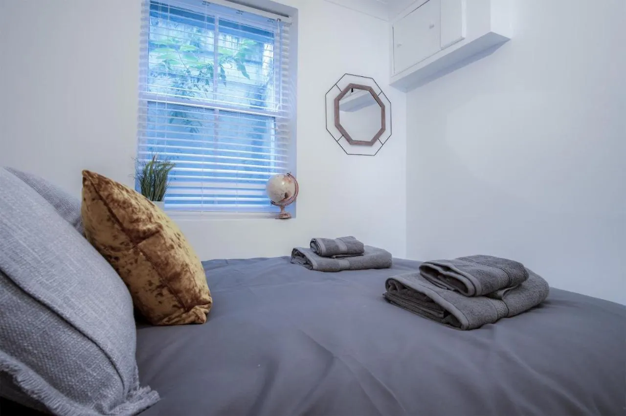 Ivy Cellar - 2 Bedroom -