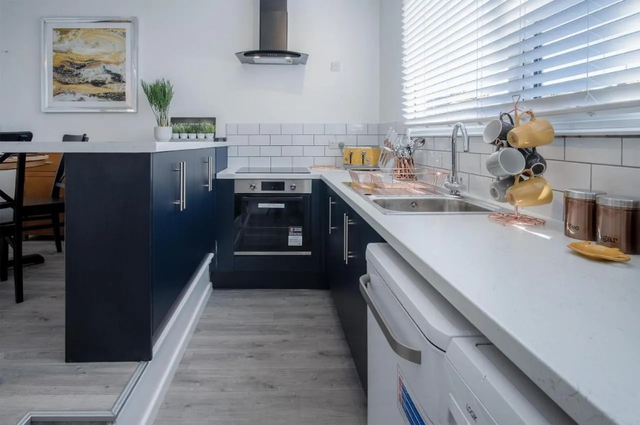 Apartment Ivy Cellar - 2 Bedroom - Tenby