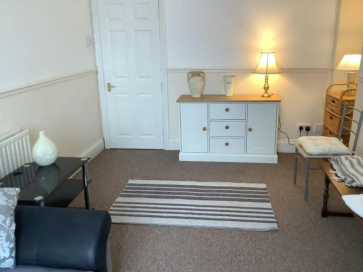 Second Floor Town Centre Tenby