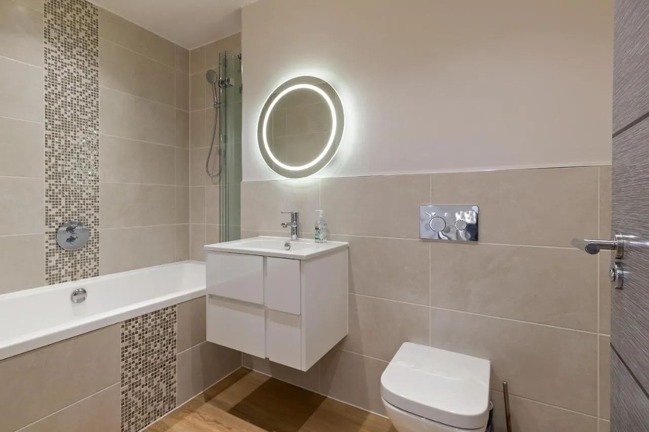 10 Waterstone House - Luxury With Sea Views