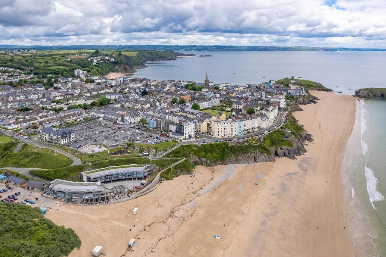 Apartment 10 Waterstone House - Luxury With Sea Views
