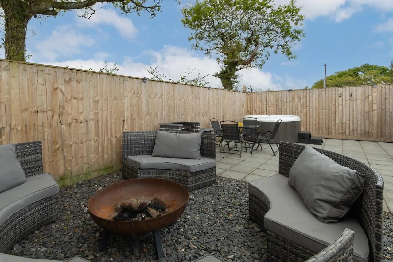 Holiday home Hazel Tenby