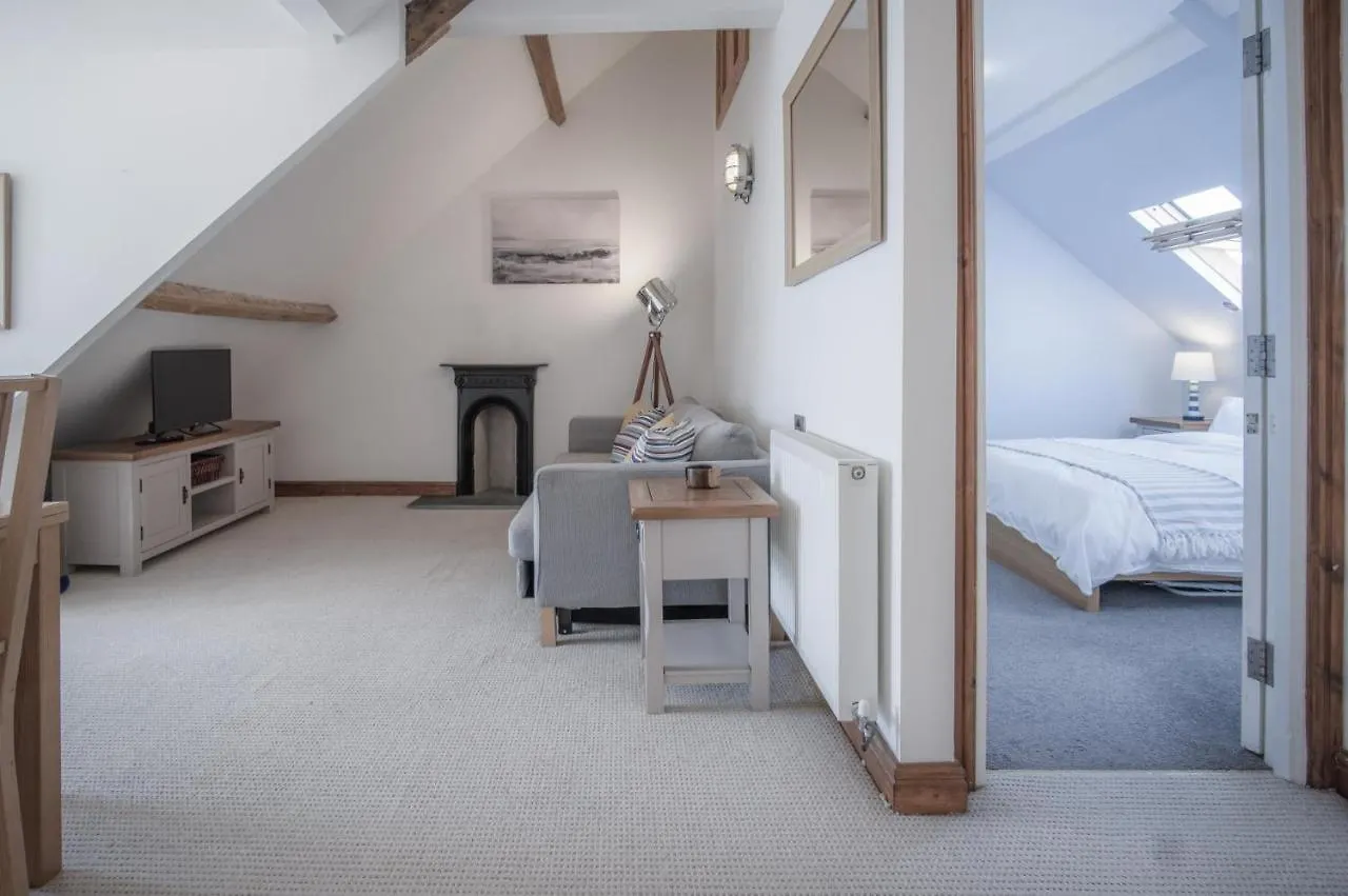 The Nest - 1 Bedroom - * Tenby
