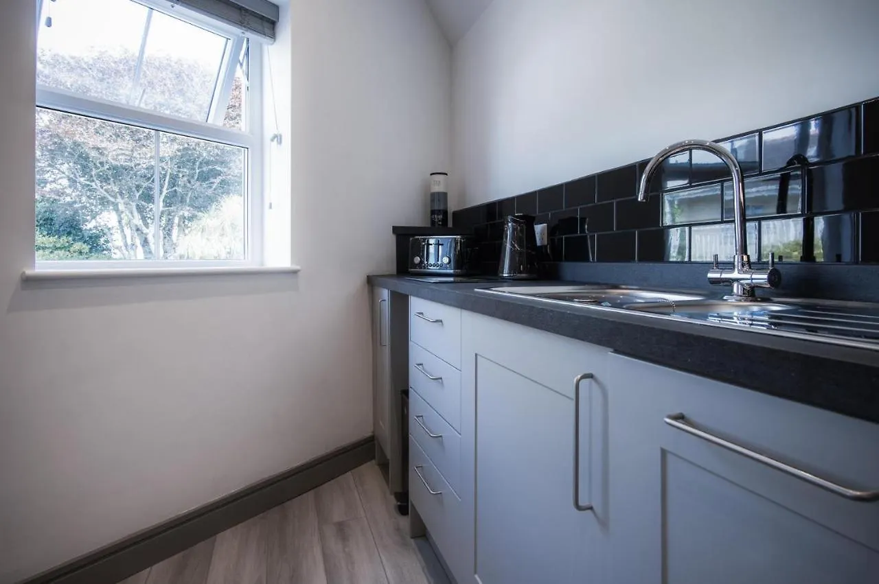Four Seasons - 2 Bedroom - Tenby