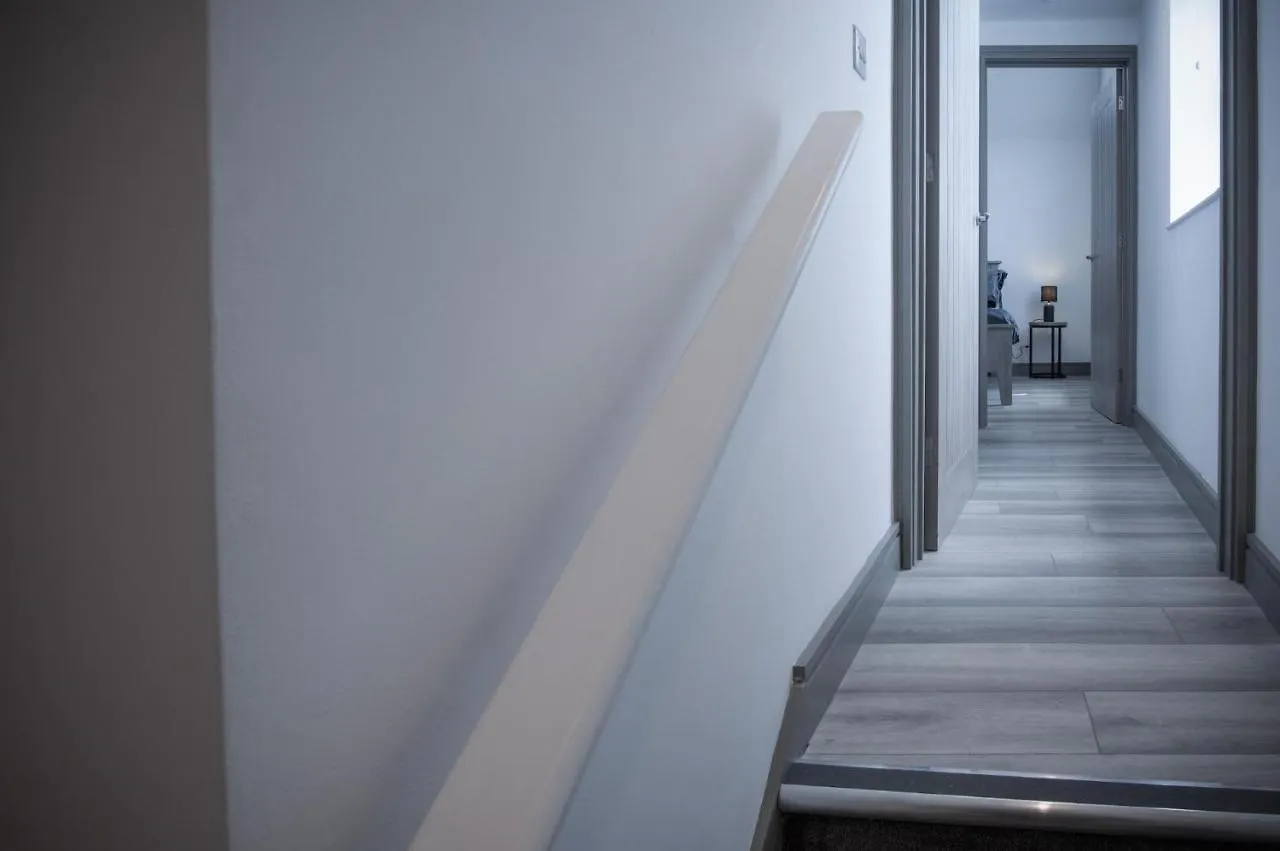 Four Seasons - 2 Bedroom -